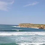 Vendégház Pksc - Surfers House 3*