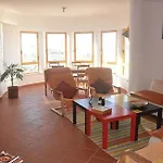 Pensión Pksc - Surfers House Peniche