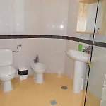 Pksc - Surfers House Pensión 3*
