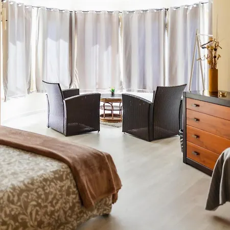 Pksc - Surfers House 3*