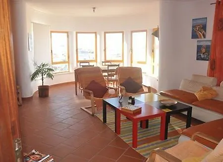 בית הארחה Pksc - Surfers House פניש