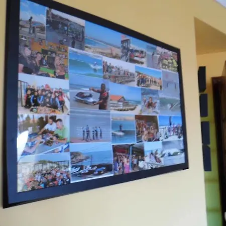 Pksc - Surfers House 3* פניש